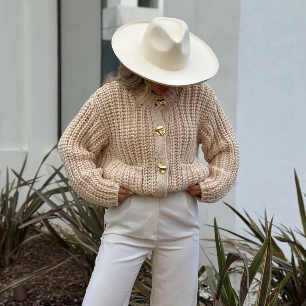 Zara Cream Knit Cardigan with Gold Buttons - Picture 4 of 6